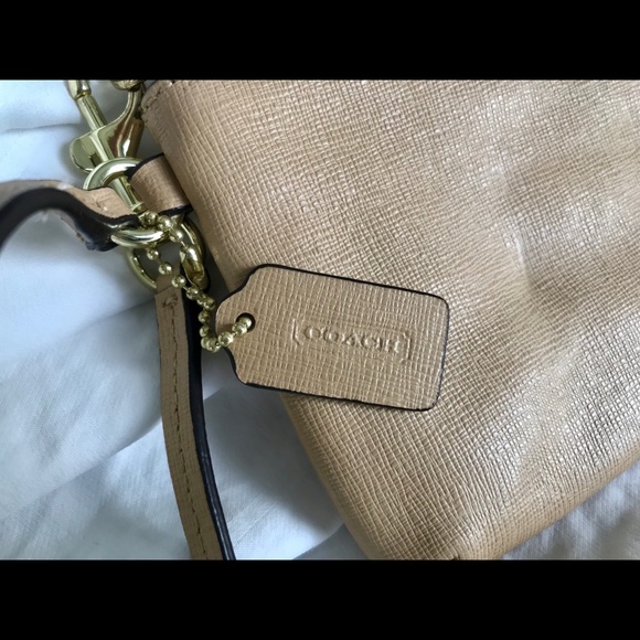 Coach small wristlet - Picture 2 of 4